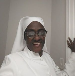 Meet your Posher, Alison